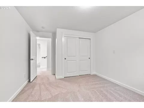 Bedroom - 2925 E 1st Ave, Camas, WA 98607 photo 6 of 6