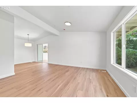 Living - 2925 E 1st Ave, Camas, WA 98607 photo 2 of 8