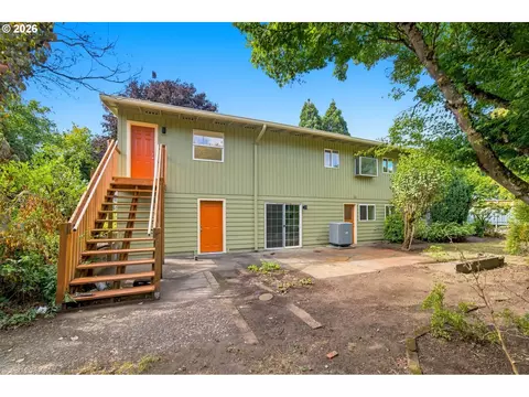 Exterior - 2925 E 1st Ave, Camas, WA 98607 photo 7 of 11