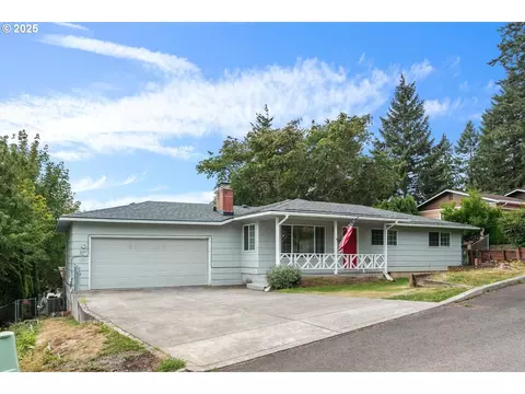 725 Howard Dr, Clatskanie, OR 97016