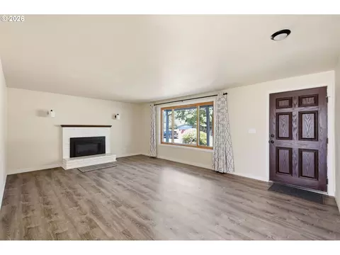 Living - 1390 Buck St, Eugene, OR 97402 photo 4 of 4