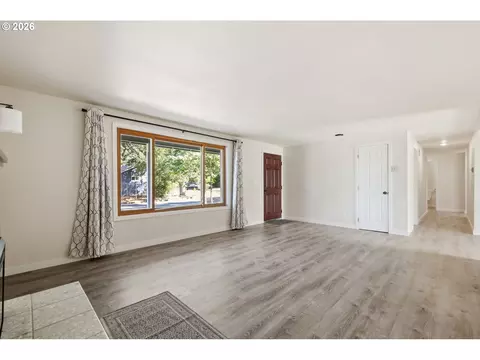 Living - 1390 Buck St, Eugene, OR 97402 photo 2 of 4