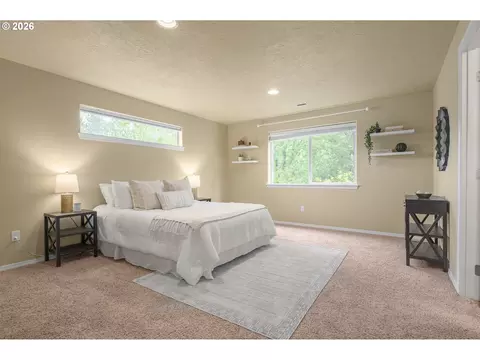Bedroom - 1148 W 21st Ave, Eugene, OR 97405 photo 1 of 4