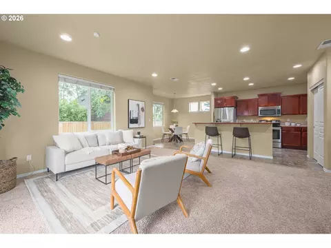 Living - 1148 W 21st Ave, Eugene, OR 97405 photo 1 of 3