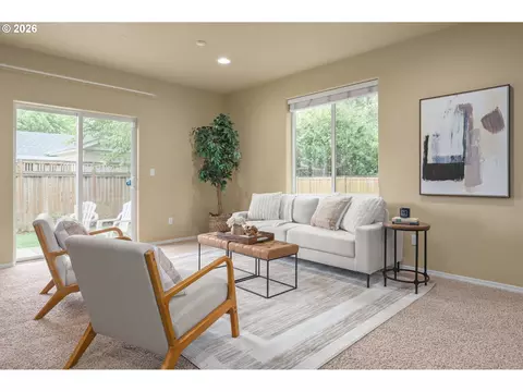 Living - 1148 W 21st Ave, Eugene, OR 97405 photo 2 of 3