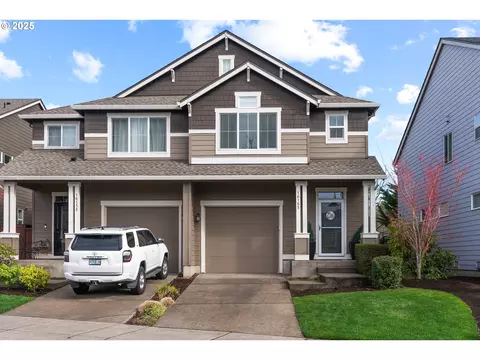 16165 SE Kingbird Dr, Clackamas, OR 97015