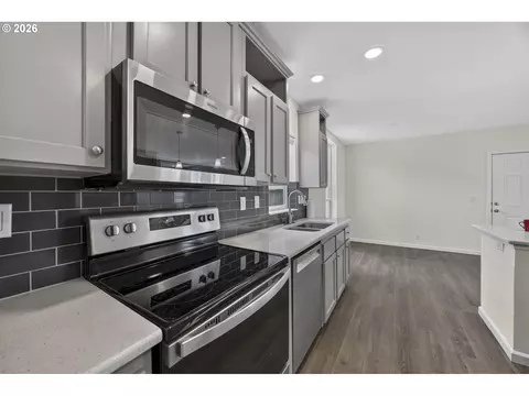 Kitchen - 1535 53rd St, Florence, OR 97439 photo 1 of 7