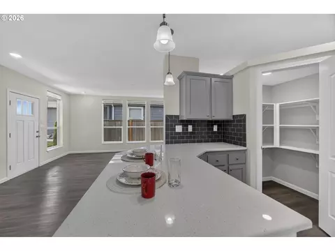 Kitchen - 1535 53rd St, Florence, OR 97439 photo 7 of 7