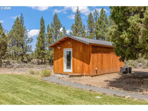61601 Gribbling Rd, Bend, OR 97702 photo 30