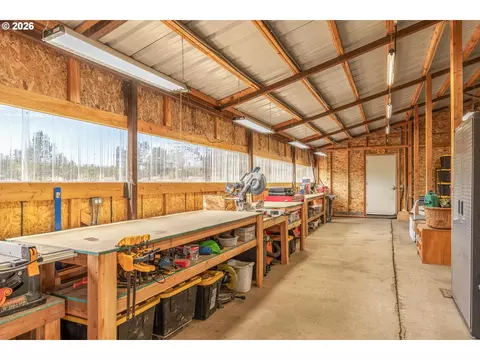 61601 Gribbling Rd, Bend, OR 97702 photo 35