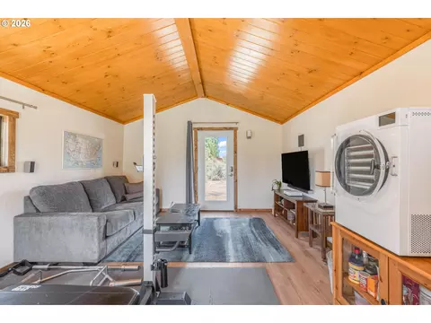 61601 Gribbling Rd, Bend, OR 97702 photo 31