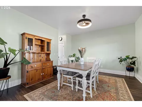 Dining - 785 Mathis Hill Rd, Yoncalla, OR 97499 photo 1 of 2
