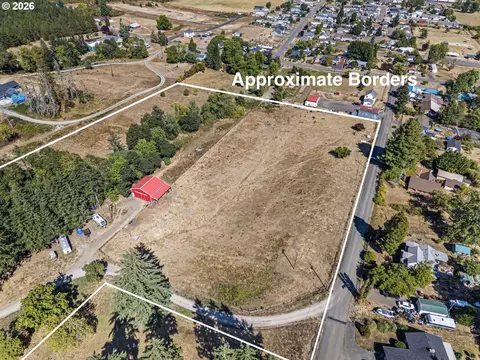View/Area - 785 Mathis Hill Rd, Yoncalla, OR 97499 photo 4 of 5