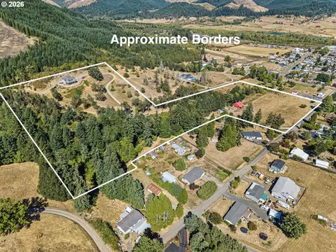 View/Area - 785 Mathis Hill Rd, Yoncalla, OR 97499 photo 3 of 5