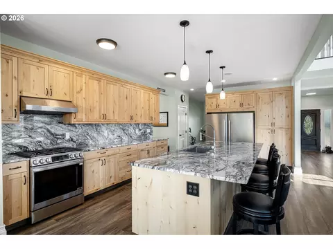 Kitchen - 785 Mathis Hill Rd, Yoncalla, OR 97499 photo 4 of 5