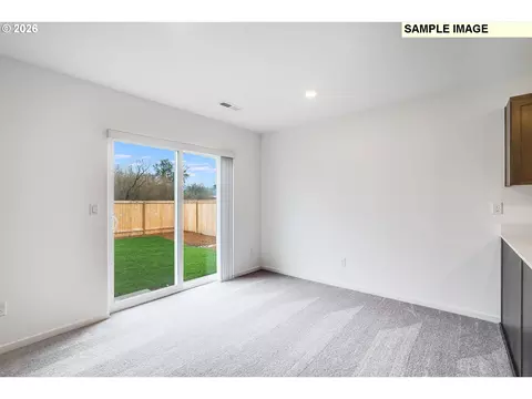 5766 Bainbridge Rd, Eugene, OR 97402 photo 5