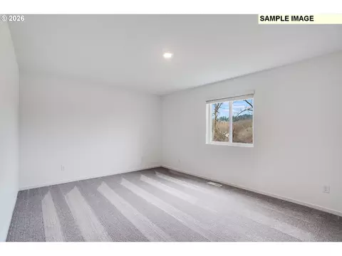5766 Bainbridge Rd, Eugene, OR 97402 photo 8
