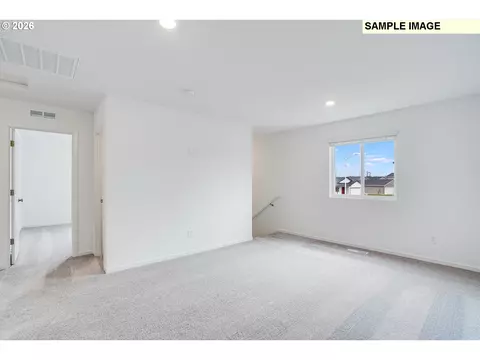 5766 Bainbridge Rd, Eugene, OR 97402 photo 7