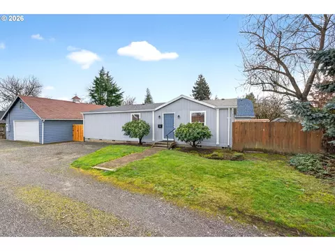 110 S Harrison St, Newberg, OR 97132