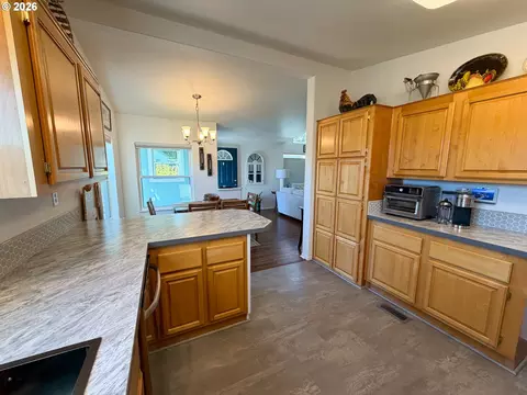 3220 Crescent Ave #28, Eugene, OR 97408 photo 16