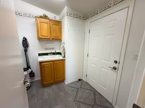 3220 Crescent Ave #28, Eugene, OR 97408 photo 18