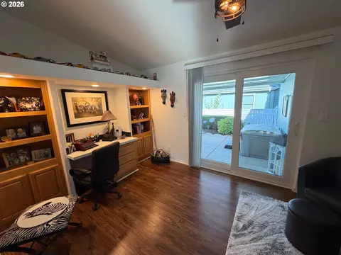 3220 Crescent Ave #28, Eugene, OR 97408 photo 21