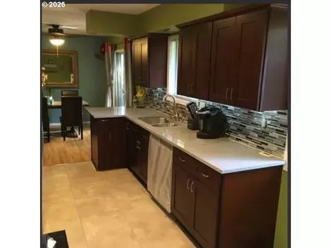 1137 SE 224th Ave, Gresham, OR 97030 photo 6