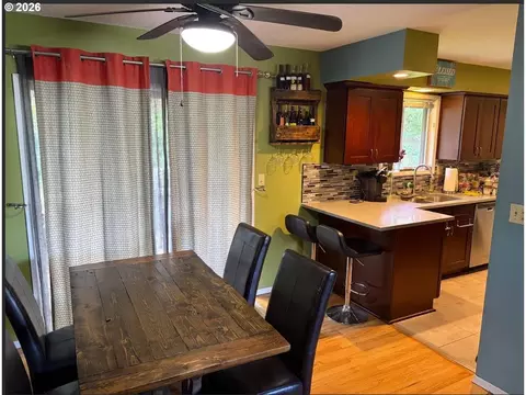 1137 SE 224th Ave, Gresham, OR 97030 photo 5