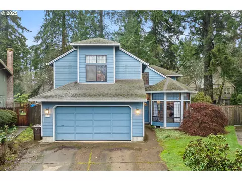 10954 SW Chateau Ln, Tigard, OR 97224
