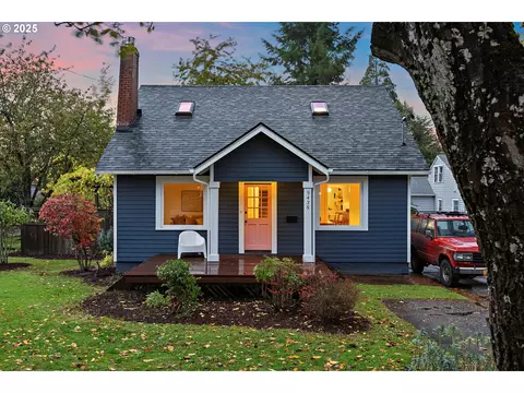 5435 NE Skidmore St, Portland, OR 97218