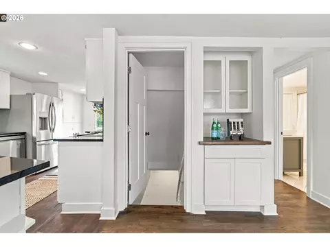 Entry Way - 38420 SE Boitano Rd, Sandy, OR 97055 photo 5 of 5