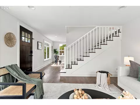 Entry Way - 38420 SE Boitano Rd, Sandy, OR 97055 photo 4 of 5