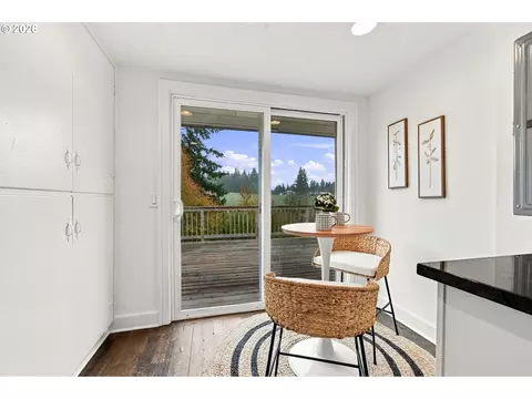 Dining - 38420 SE Boitano Rd, Sandy, OR 97055 photo 4 of 4