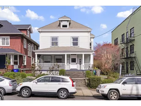 2225 NW Glisan St, Portland, OR 97210