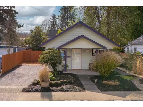 7912 N Syracuse St, Portland, OR 97203