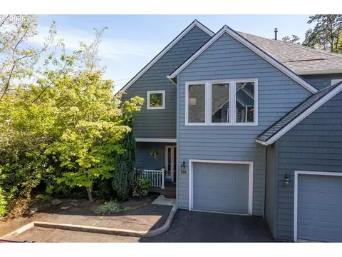 15520 SW Neptune Ln, Beaverton, OR 97007