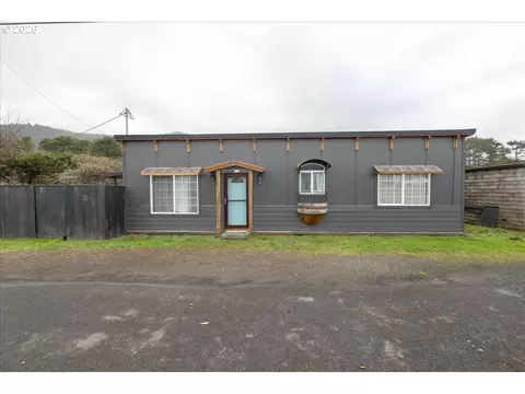 1940 Highway 101, Rockaway Beach, OR 97136