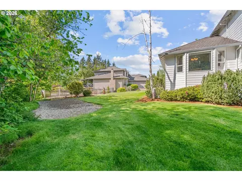 Exterior - 1083 SE Acacia Pl, Gresham, OR 97080 photo 10 of 10