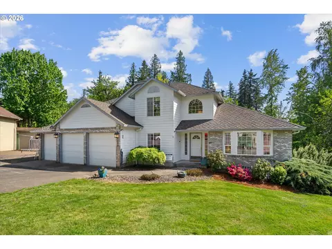 Exterior - 1083 SE Acacia Pl, Gresham, OR 97080 photo 2 of 10