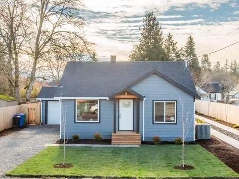 12104 SE Tibbetts St #A, Portland, OR 97266