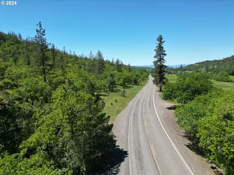 e antelope rd, Eagle Point, OR 97524 photo 7