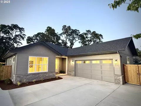 945 Oak Meadows Pl, Springfield, OR 97477 photo 1