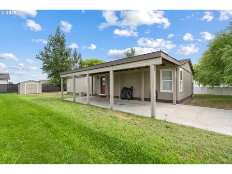 Exterior - 326 SE Anderson Rd, Boardman, OR 97818 photo 1 of 4