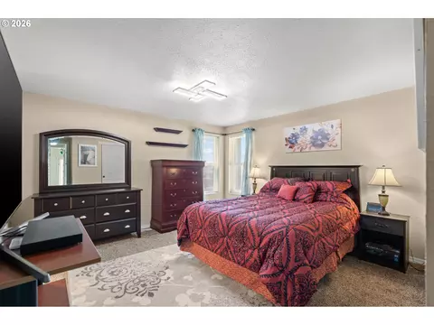 Bedroom - 326 SE Anderson Rd, Boardman, OR 97818 photo 1 of 4
