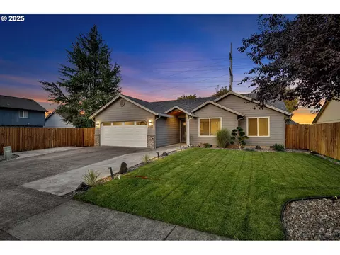 3107 NE 166th Pl, Vancouver, WA 98682