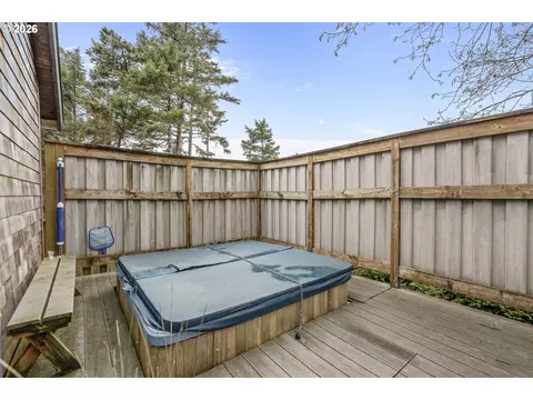 Exterior - 7850 Pine Beach Loop, Rockaway Beach, OR 97136 photo 5 of 9