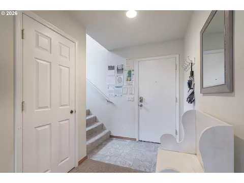 Entry Way - 7850 Pine Beach Loop, Rockaway Beach, OR 97136 photo 1 of 2