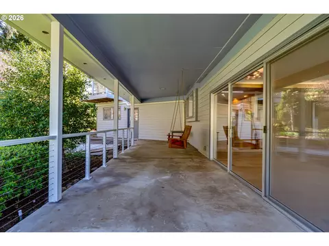 Exterior - 91082 Leashore Dr, Vida, OR 97488 photo 8 of 11