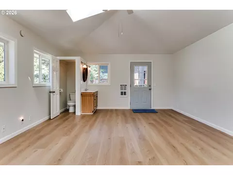 Other - 91082 Leashore Dr, Vida, OR 97488 photo 10 of 14