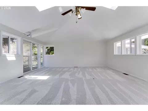 Other - 91082 Leashore Dr, Vida, OR 97488 photo 8 of 14